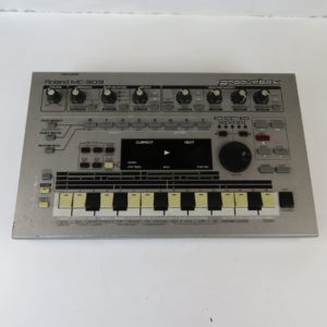 Roland (ローランド) MC-303 シーケンサー リズムマシン