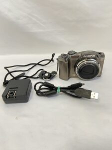 OLYMPUS オリンパス SZ-31MR 光学24倍ズーム搭載 デジタルカメラ デジカメ