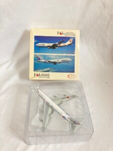 飛行機 航空機 模型 C&C製 JAL日本航空 B747-246BJA8111 スーパーリゾートエクスプレス パープル 1