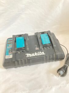 MAKITA マキタ 2口急速充電器 DC18RD 充電器 バッテリーチャージャー
