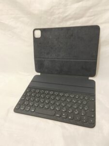 アップル Apple Smart Keyboard Folio A2038 キーボード