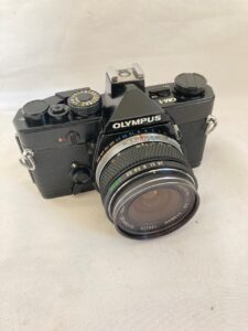 OLYMPUS OM-1 ブラック オリンパス OM-SYSTEM G.ZUIKO AUTO-W 13.5 f=28mm フィルムカメラ