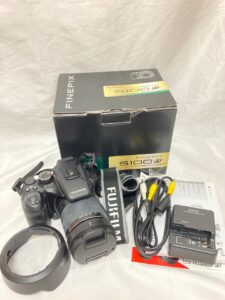 FUJIFILM デジタルカメラ FinePix ファインピックス S100FS ブラック FX-S100FS