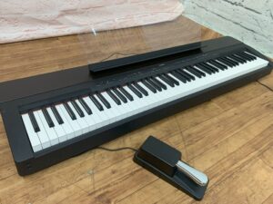 ヤマハ YAMAHA 電子ピアノ P-140 ブラック 88鍵盤