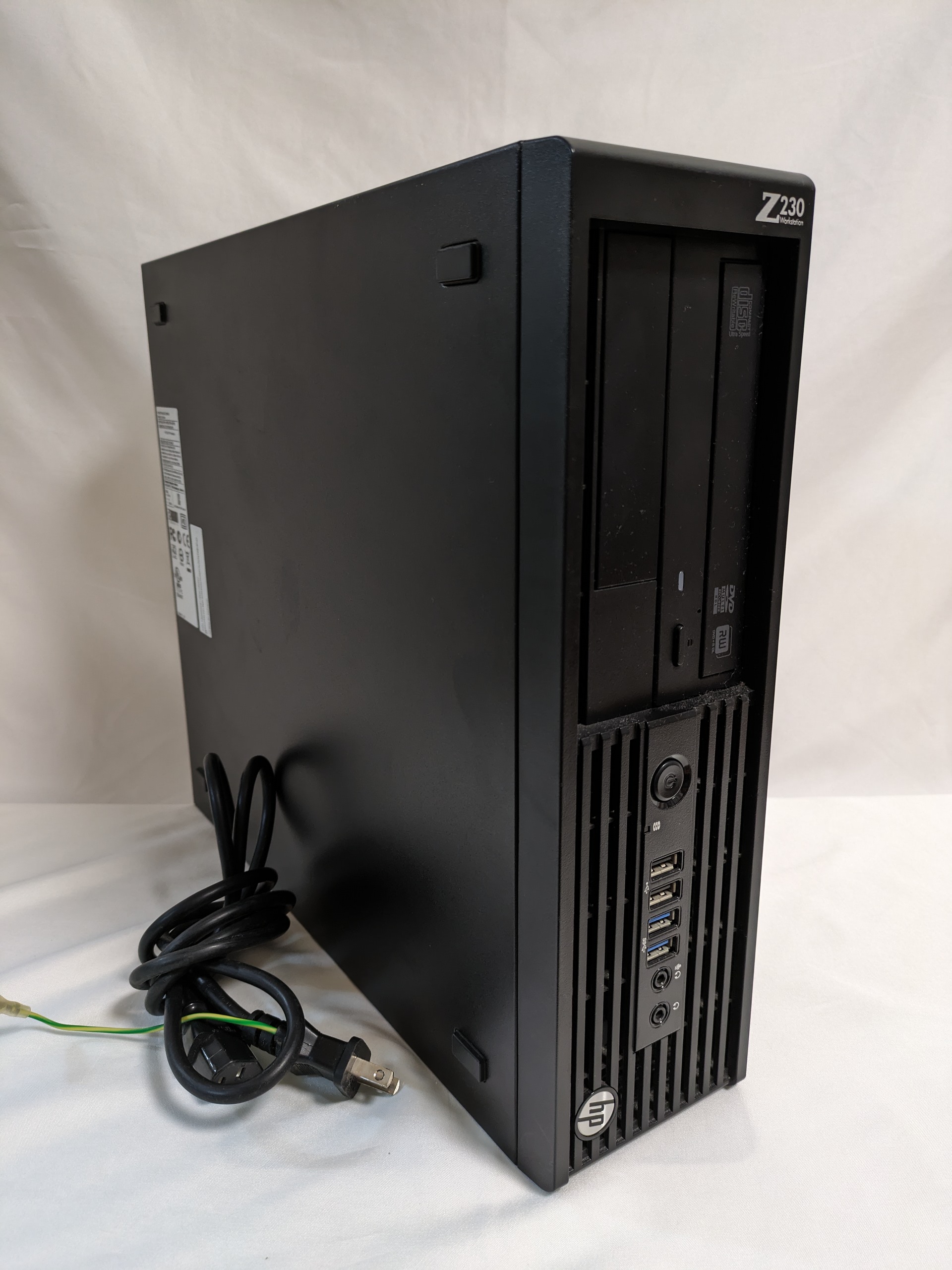 HP Z230 デスクトップPC（即使用可能】 HP Z230 SFF WorkStation