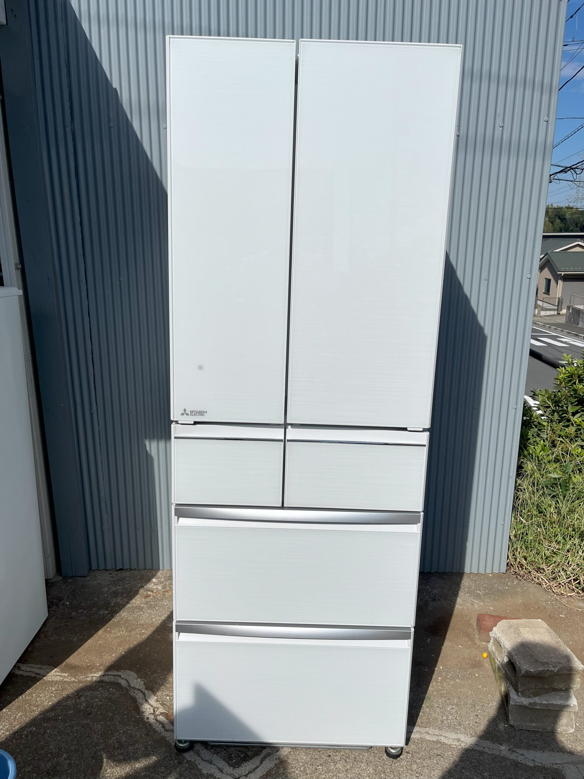 三菱電機 ノンフロン冷凍冷蔵庫 MR-WX52D-W 517L