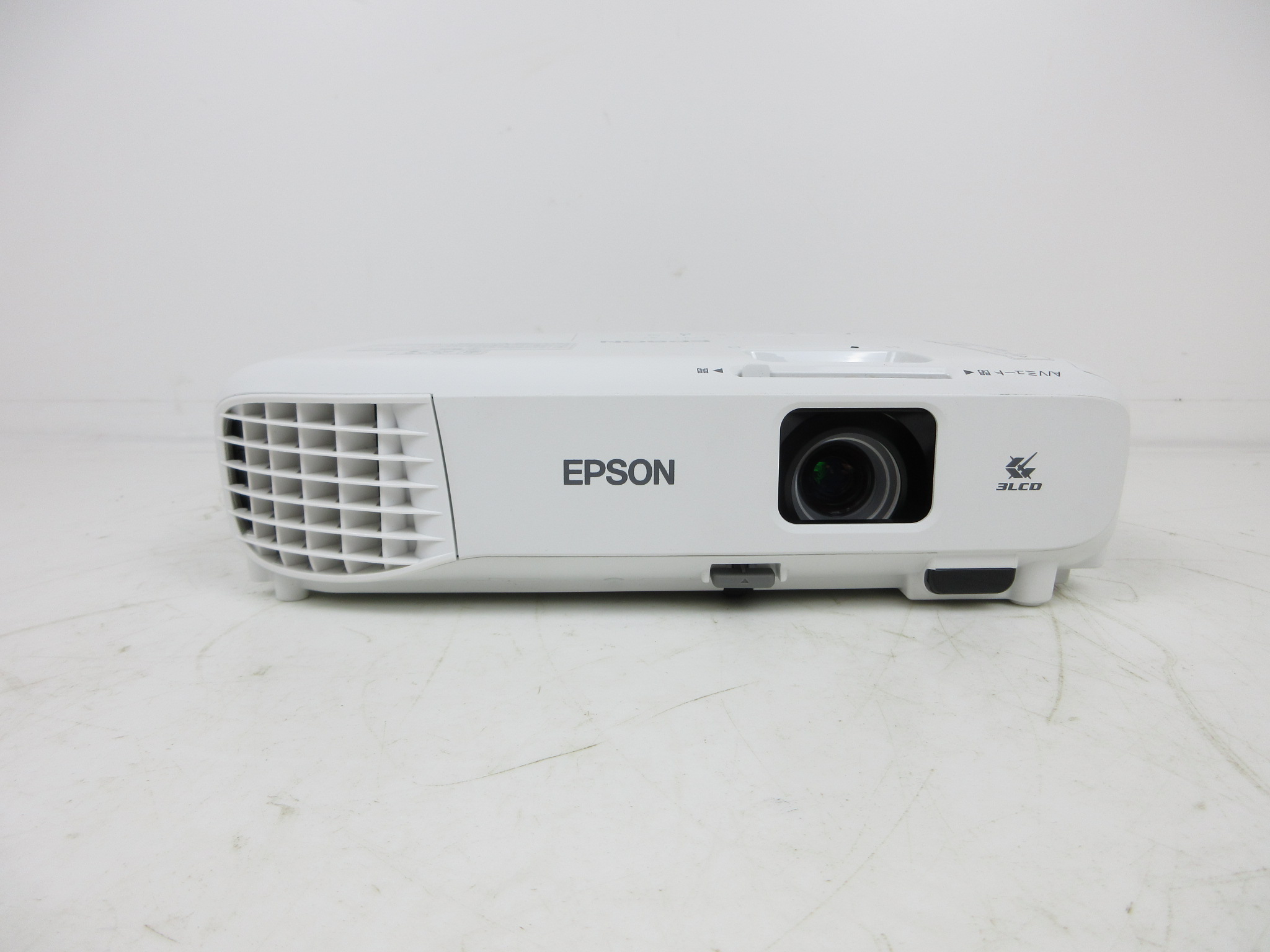 エプソン ビジネスプロジェクター 液晶 3700lm WXGA 2.5kg EB-W06 hdmi