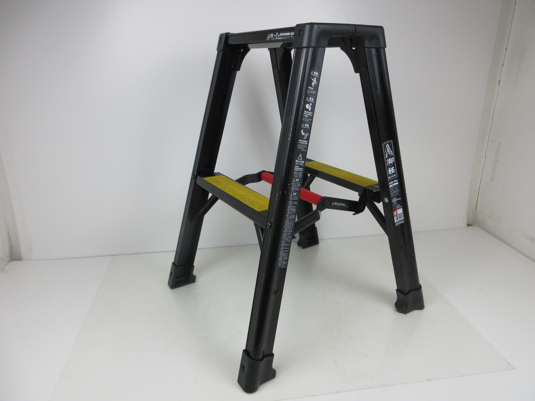 長谷川工業(Hasegawa) 専用脚立 脚軽 BLACK 2段 RZB-06b
