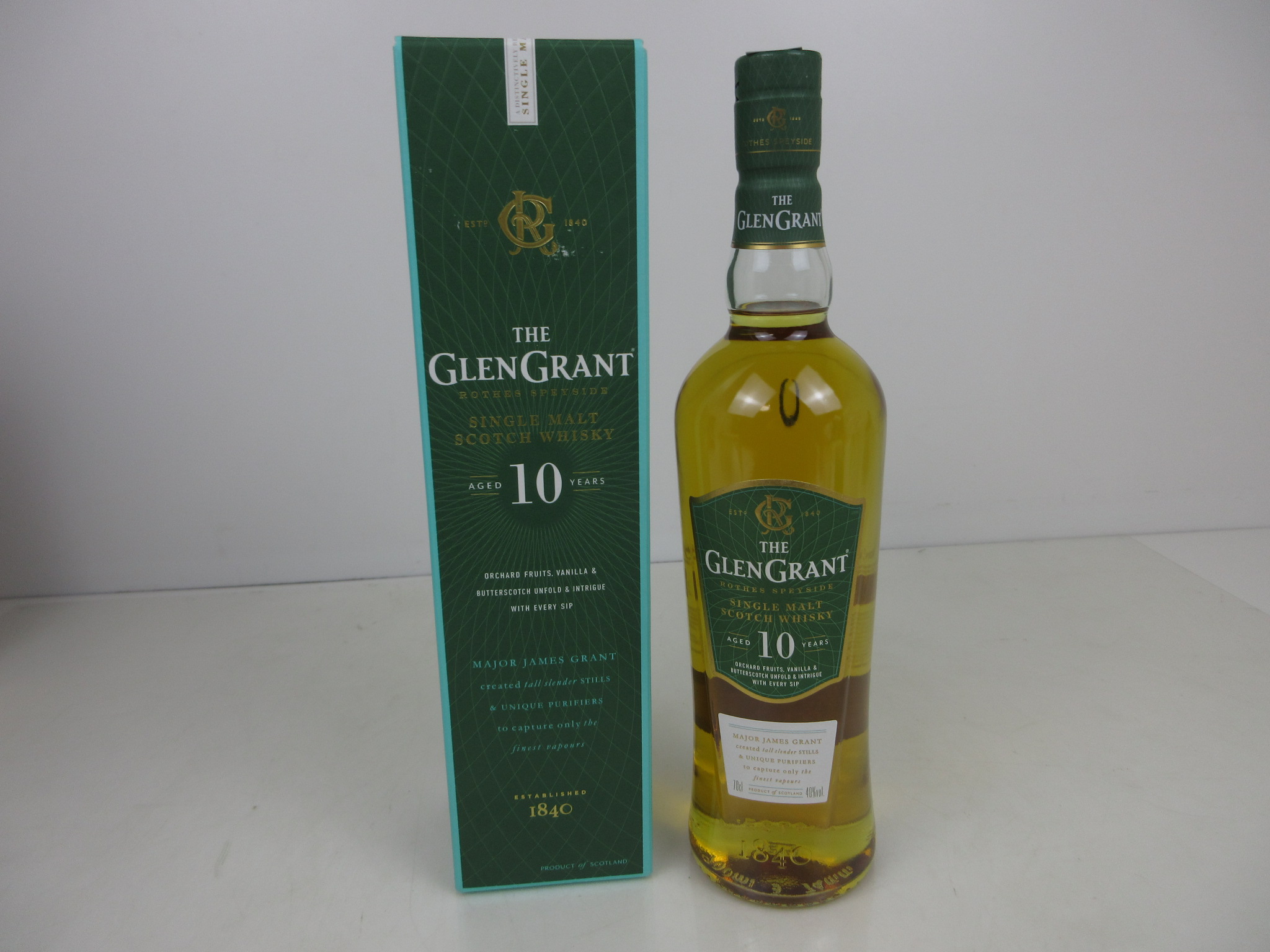 THE GLEN GRANT (ザ グレングラント) 10年 700ml