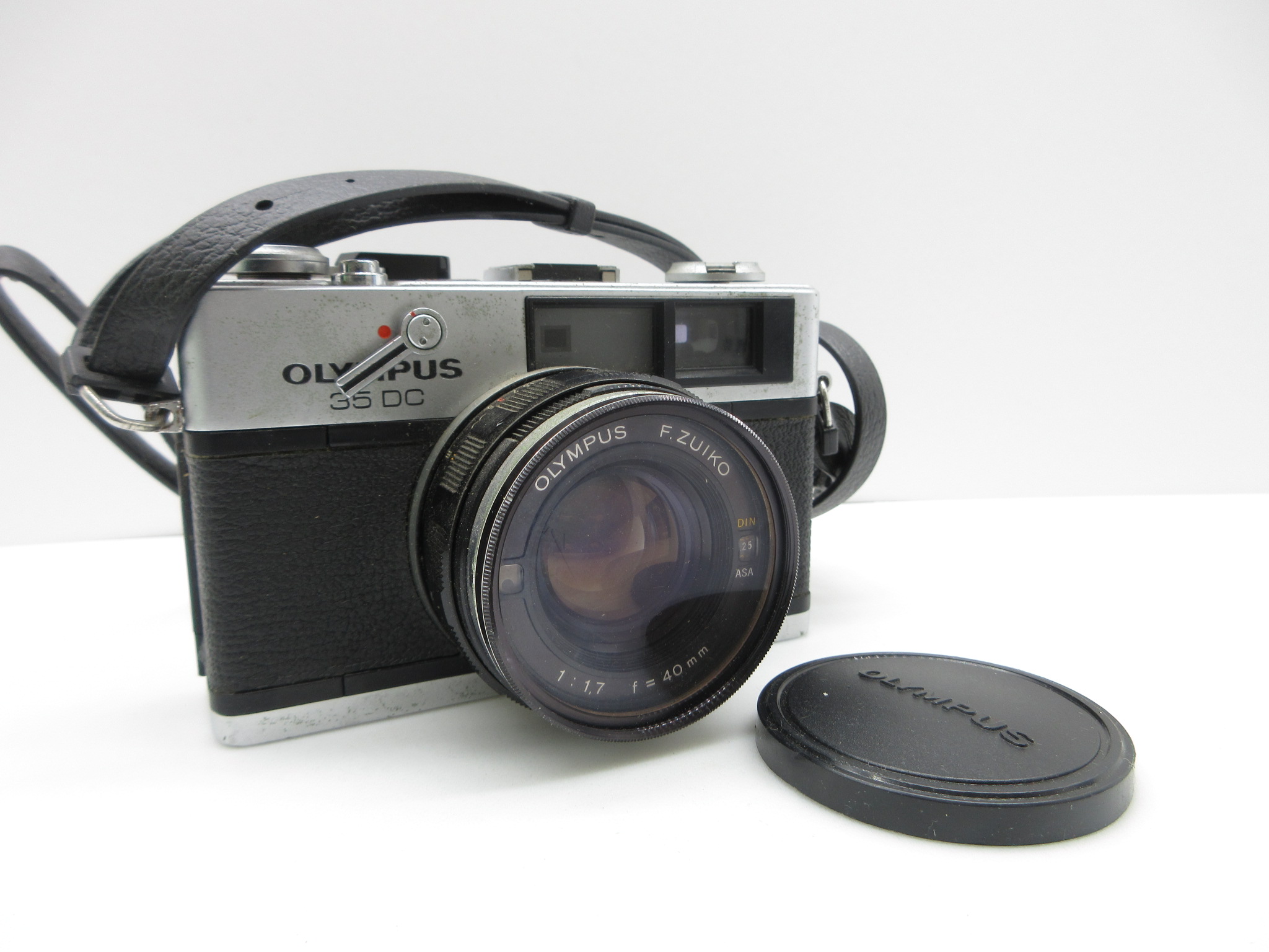オリンパス OLYMPUS コンパクトフィルムカメラ 35 DC