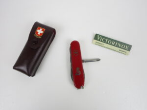VICTORINOX(ビクトリノックス) ハイカー スイス・アーミーナイフ
