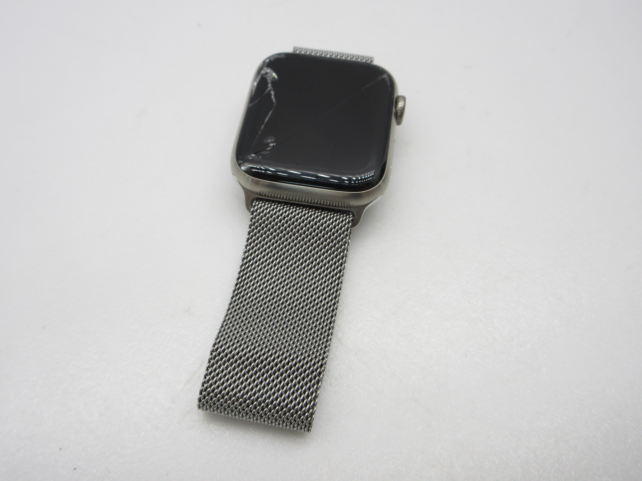 Apple Watch Series 5 44mm スペースグレイアル