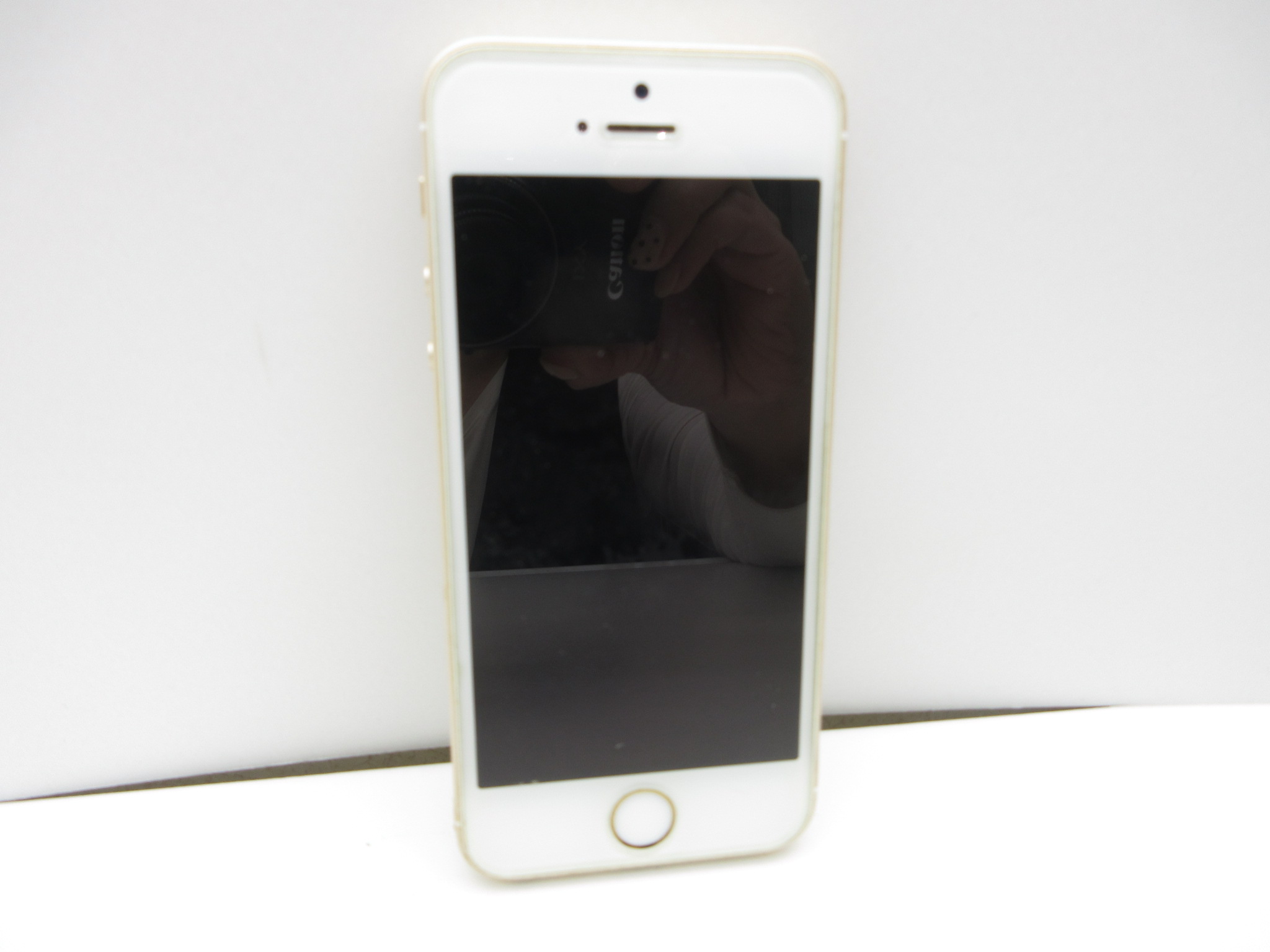 Apple アップル iPhone SE 32GB iPhoneSE