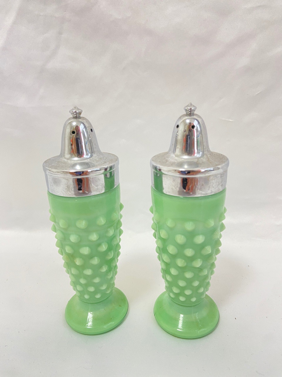 Vintage Colored Glass ソルトペッパーシェーカー