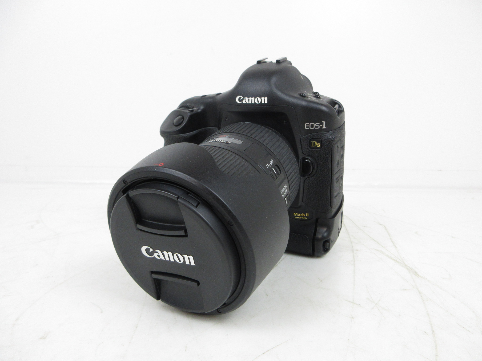 Canon デジタル一眼レフカメラ EOS 1Ds MarkII