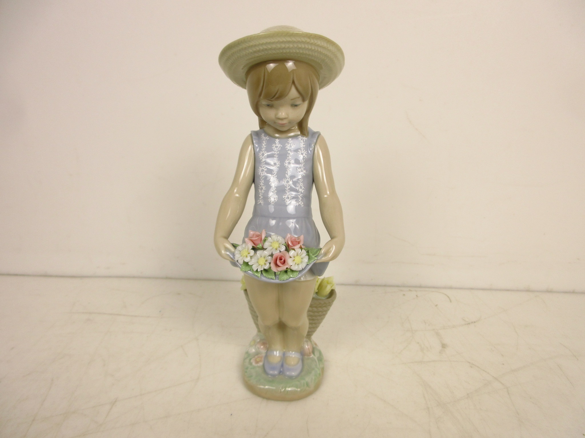 LLADROリヤドロ スカートに花いっぱい 1284