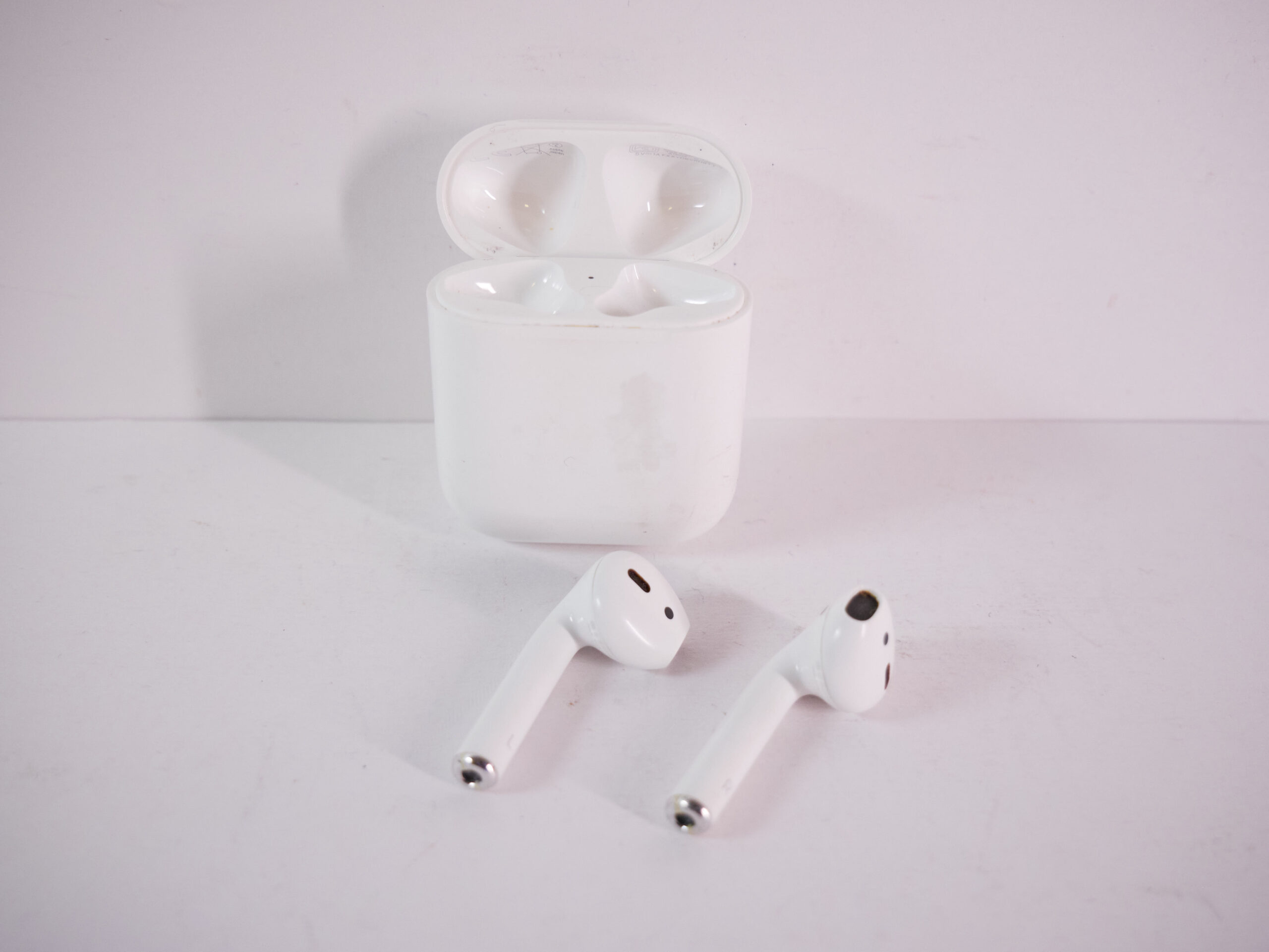 アップル Apple AirPods イヤホン