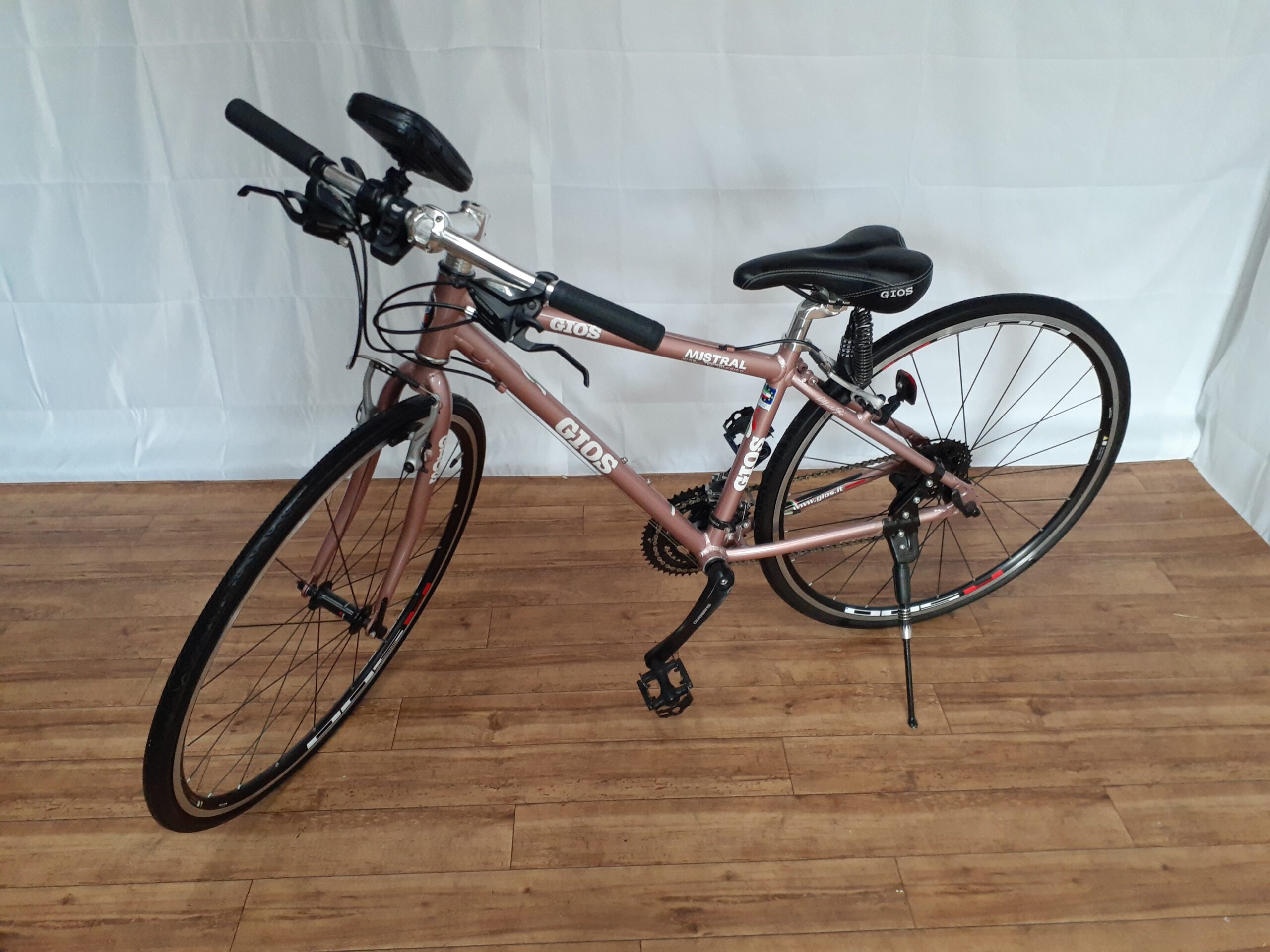 GIOS ジオス MISTRAL ミストラル GIOS MISTRAL クロスバイク