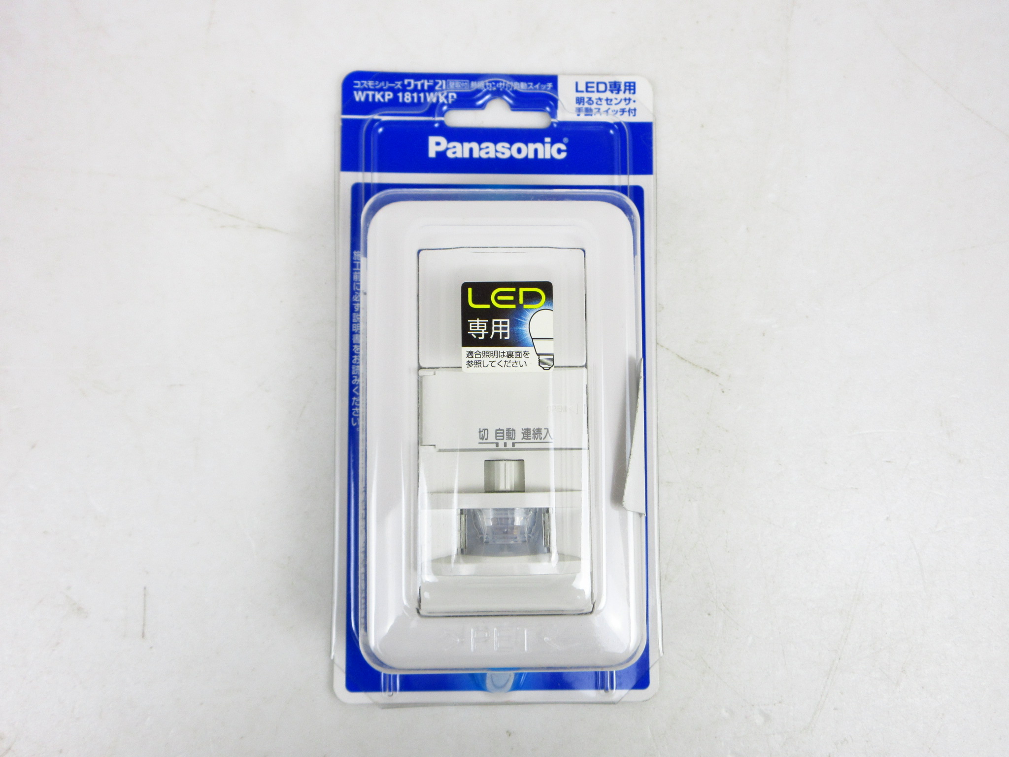 パナソニック(Panasonic) 壁取付熱線センサ付自動スイッチ LED専用 ホワイト WTKP1811WKP