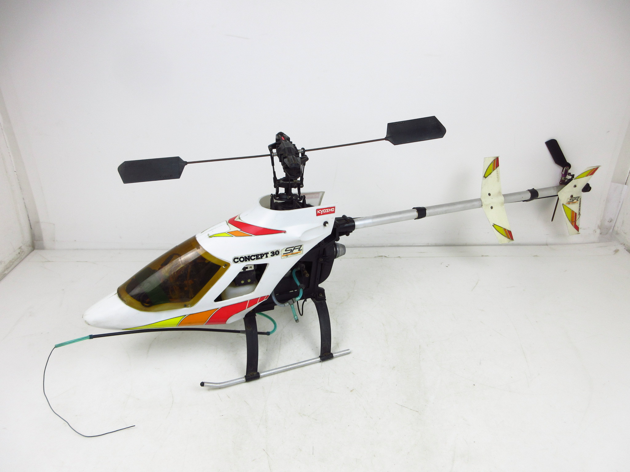KYOSHO ラジコン ヘリコプター CONCEPT 30